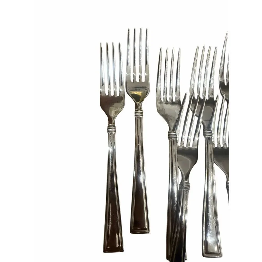 Set of Oneida flatware- silver